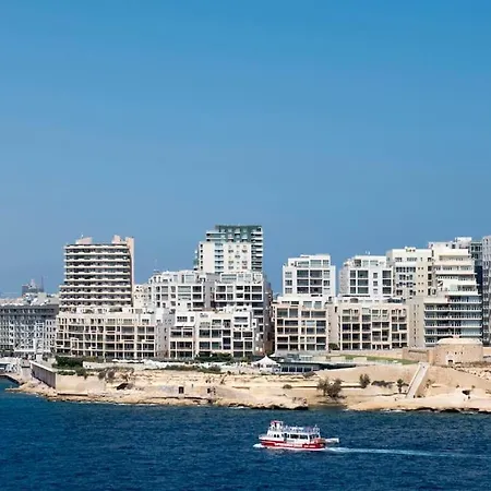 Vallettastay - Harbor View Gem- Sea View 1 Bed Valletta